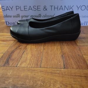 Comfortview Women's Wide Width The Gab Flats